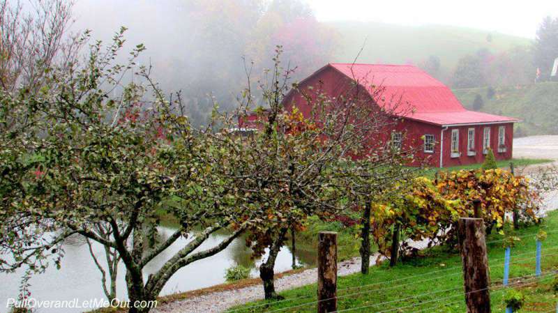 A red barn at Linville Falls Winery