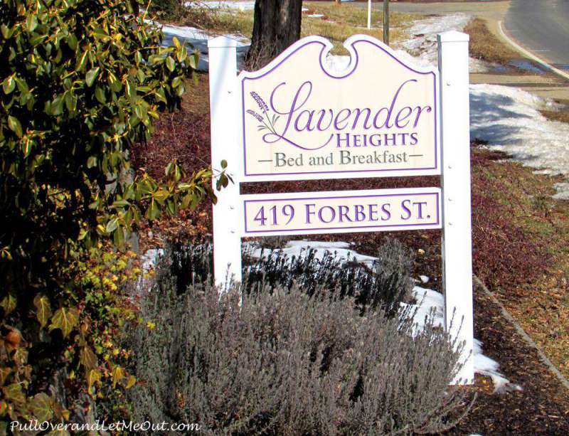 Lavender-Heights-sign---Pul